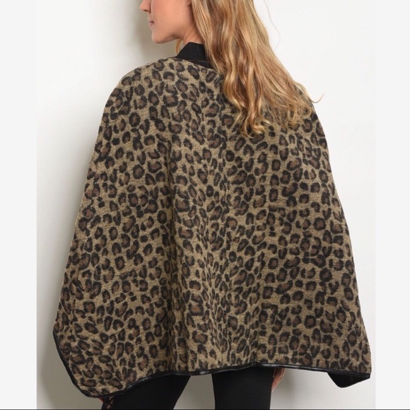 ❄️LEOPARD CAPE JACKET - Picture 4 of 7